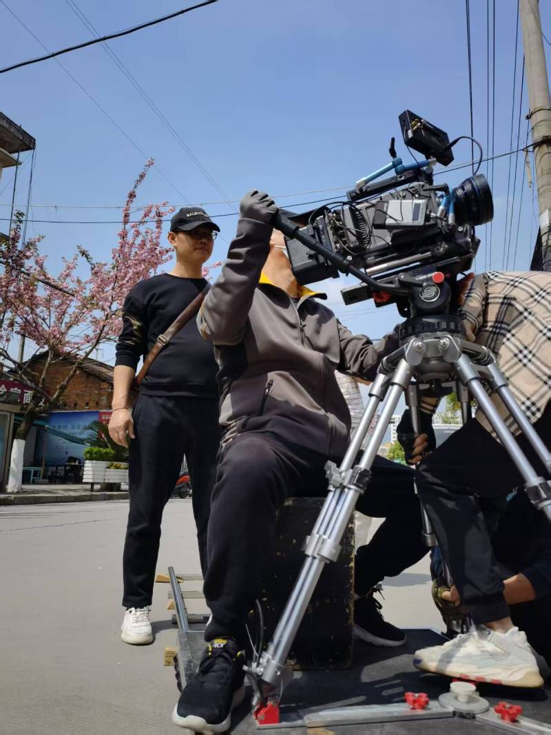 舟曲县广告片拍摄：快消品牌爆款之选，网感内容适配社媒传播！